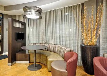 Courtyard by Marriott Jacksonville Airport hotel thumbnail 3