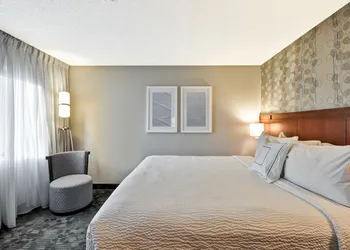 Courtyard by Marriott Jacksonville Airport hotel thumbnail 5