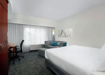 Courtyard by Marriott Jacksonville I-295/East Beltway hotel thumbnail 6