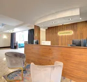 The Roslyn, Tapestry Collection by Hilton hotel detail image 5