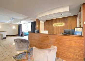 The Roslyn, Tapestry Collection by Hilton hotel thumbnail 5