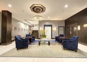 The Roslyn, Tapestry Collection by Hilton hotel thumbnail 6