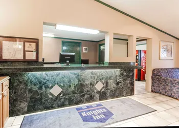 Knights Inn Farmington Hill hotel thumbnail 2