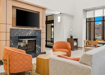 Hampton Inn & Suites Detroit-Canton hotel thumbnail 2