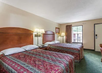 Days Inn by Wyndham Camp Springs/Andrews AFB DC Area hotel thumbnail 4
