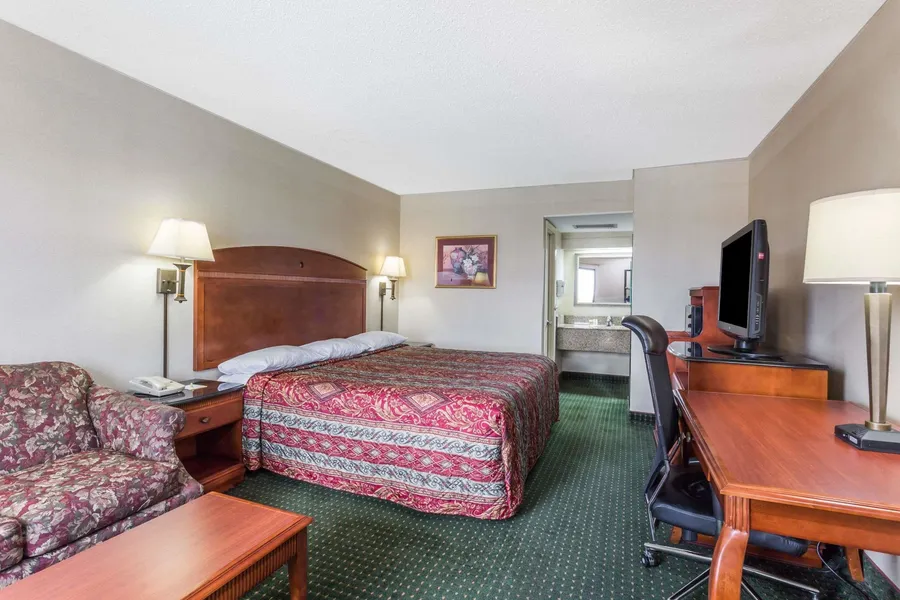 Days Inn by Wyndham Camp Springs/Andrews AFB DC Area hotel detail image 6