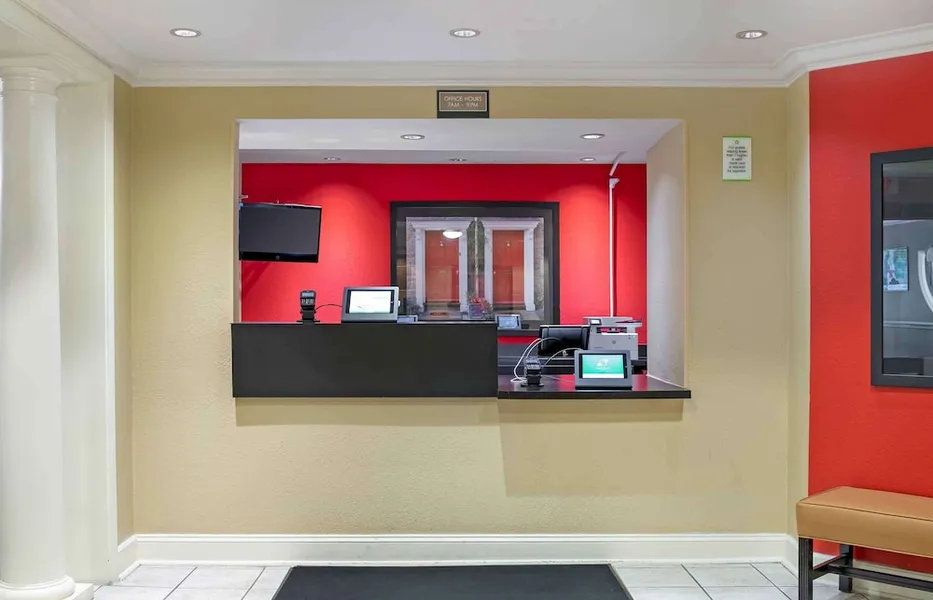 Extended Stay America Suites Detroit Novi Orchard Hill Place hotel detail image 2