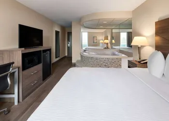 Wingate by Wyndham Troy hotel thumbnail 7