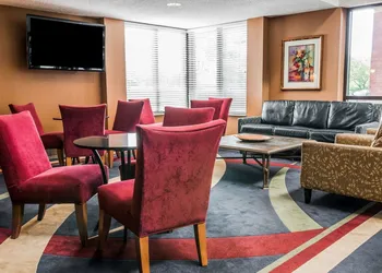Quality Inn Auburn Hills - Detroit North hotel thumbnail 3