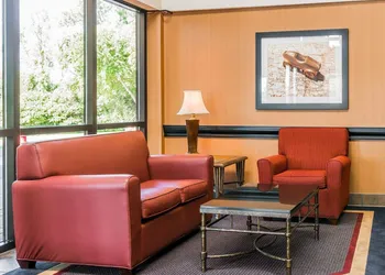 Quality Inn Auburn Hills - Detroit North hotel thumbnail 7