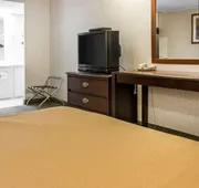 Rodeway Inn Madison Heights - Detroit hotel detail image 4