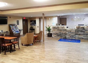 Baymont by Wyndham Belleville Airport Area hotel thumbnail 2