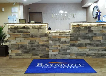 Baymont by Wyndham Belleville Airport Area hotel thumbnail 4