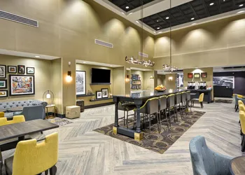 Hampton Inn & Suites Detroit/Warren hotel thumbnail 3