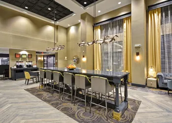 Hampton Inn & Suites Detroit/Warren hotel thumbnail 4