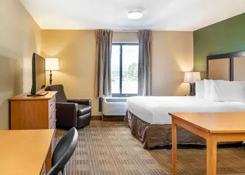Extended Stay America Select Suites Detroit Warren hotel thumbnail 5