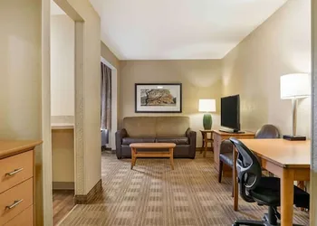 Extended Stay America Select Suites Detroit Warren hotel thumbnail 7