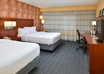 Courtyard by Marriott Detroit Utica hotel thumbnail 6