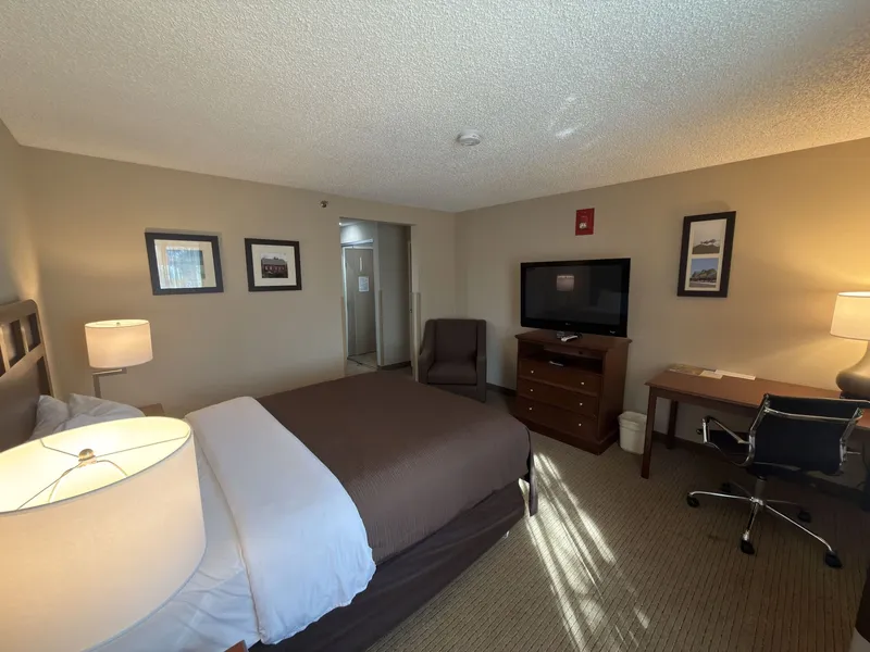 Wingate by Wyndham Utica hotel detail image 6