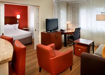 Sonesta ES Suites Detroit Warren hotel thumbnail 3