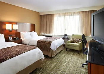 Detroit Marriott Livonia hotel thumbnail 8