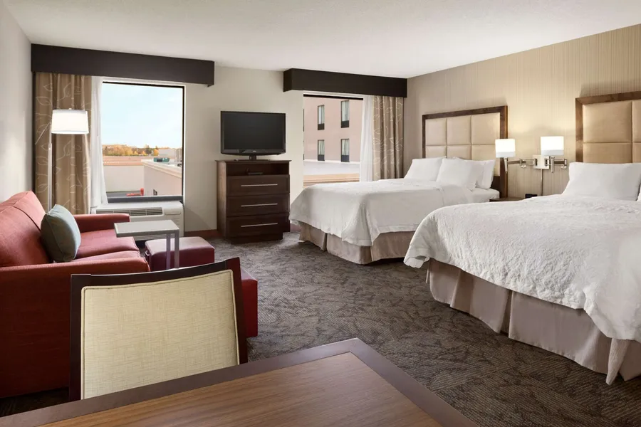 Hampton Inn & Suites Detroit/Sterling Heights hotel detail image 6
