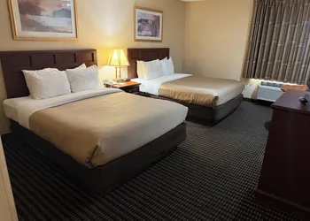 Wingate by Wyndham Livonia hotel thumbnail 8