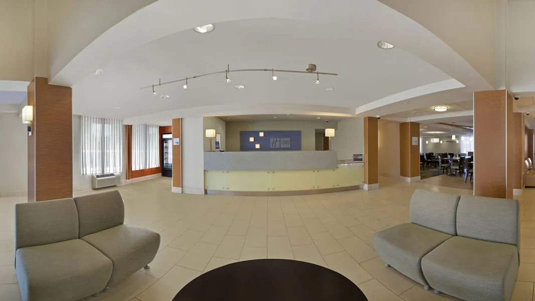 Holiday Inn Express Romulus / Detroit Airport by IHG hotel detail image 2