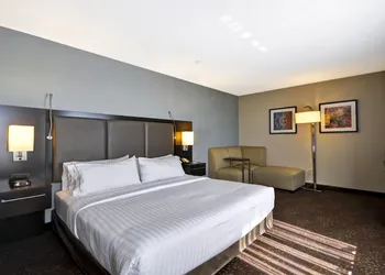 Holiday Inn Express Romulus / Detroit Airport by IHG hotel thumbnail 5