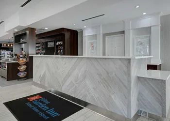 Hilton Garden Inn Detroit Metro Airport hotel thumbnail 3