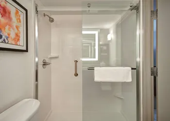 Hilton Garden Inn Detroit Metro Airport hotel thumbnail 6