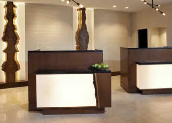 Detroit Metro Airport Marriott hotel thumbnail 3