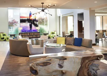 Detroit Metro Airport Marriott hotel thumbnail 7