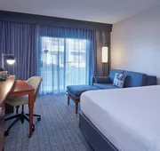 Courtyard by Marriott Detroit Metropolitan Airport Romulus hotel detail image 5