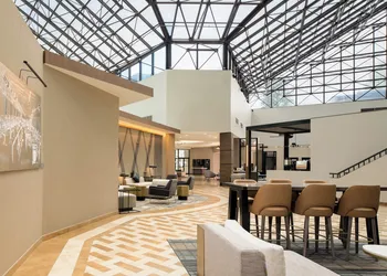 Sheraton Detroit Metro Airport hotel thumbnail 2