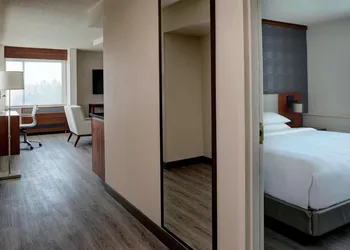 Detroit Marriott Southfield hotel thumbnail 5