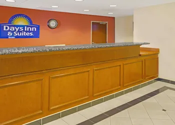 Days Inn & Suites by Wyndham Laurel Near Fort Meade hotel thumbnail 2