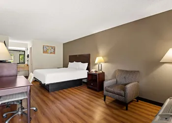 Americas Best Value Inn Laurel hotel thumbnail 6