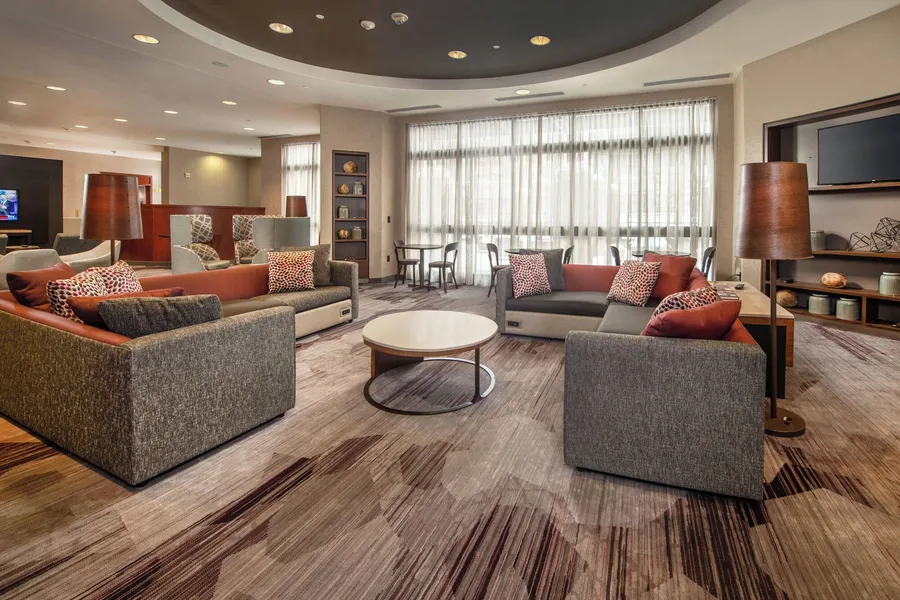 Courtyard by Marriott Dunn Loring Fairfax hotel detail image 2