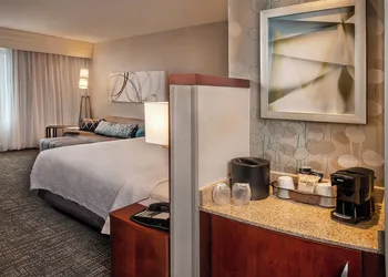 Courtyard by Marriott Dunn Loring Fairfax hotel thumbnail 5