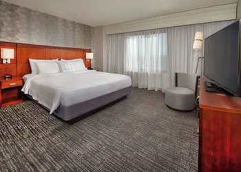 Courtyard by Marriott Dunn Loring Fairfax hotel thumbnail 7