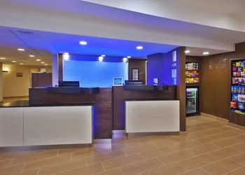 Fairfield by Marriott Inn & Suites Herndon Reston hotel thumbnail 2
