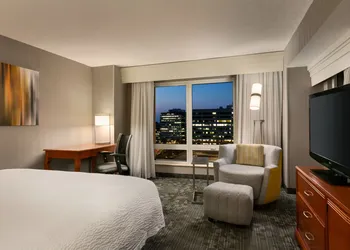 Courtyard by Marriott Tysons McLean hotel thumbnail 5