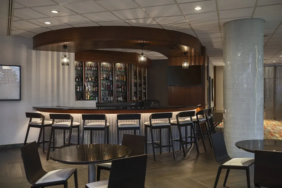 Washington Dulles Marriott Suites hotel detail image 2