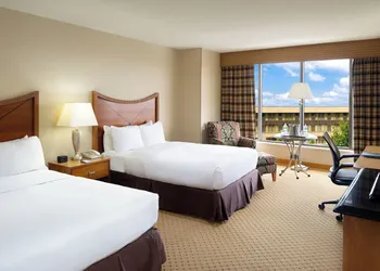 DoubleTree by Hilton Washington Dulles Airport hotel thumbnail 8
