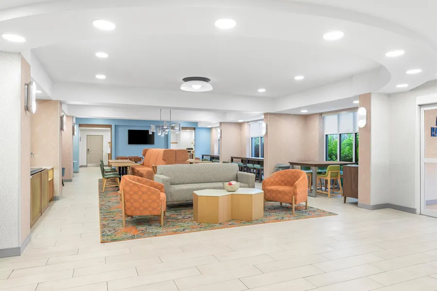 Hampton Inn by Hilton Gainesville-Haymarket hotel detail image 2