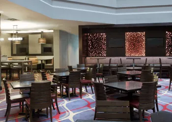 Embassy Suites by Hilton Dulles Airport hotel thumbnail 7