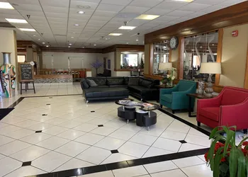 Quality Inn & Suites Pensacola Bayview hotel thumbnail 4