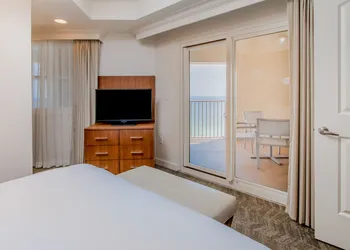 Hilton Pensacola Beach hotel thumbnail 8