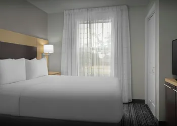 TownePlace Suites by Marriott Pensacola hotel thumbnail 7